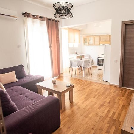 Explore Greece From Comfortable City Centre Apartment Chalkís Exterior foto