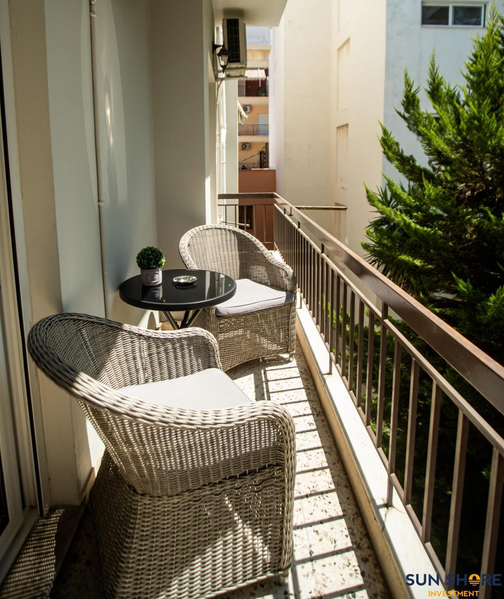 Explore Greece From Comfortable City Centre Apartment Chalkís Exterior foto